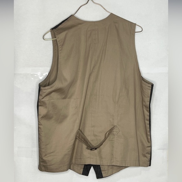 Woolrich Gray wool herringbone button down vest - Picture 2 of 7